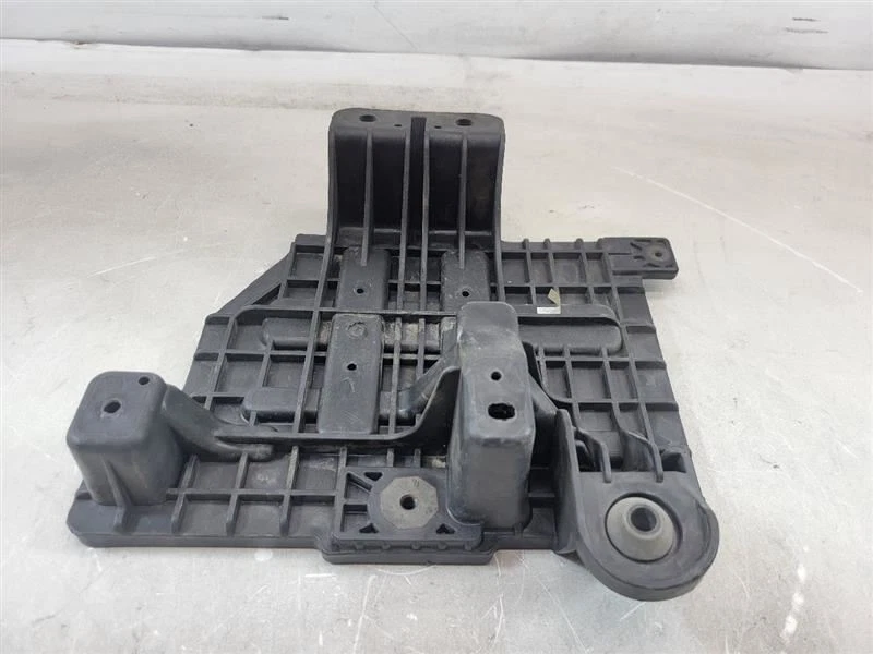2010 2011 2012 2013 2014 2015 HYUNDAI TUCSON BATTERY TRAY 37150-2S000 - Image 1 of 4