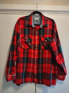Vintage Van Heusen 417 Flannel Shirt Mens XL Red Plaid Long Sleeve Pockets - Picture 1 of 9