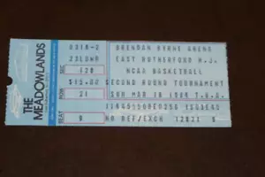 1984 NCAA 2° TURNO BIGLIETTO STUB SIRACUSA SOPRA VCU VIRGINIA SOPRA ARKANSAS - Foto 1 di 2