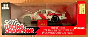 DIE-CAST CAR - TERRY LABONTE'S 1996 KELLOG'S #5 CHEVROLET NASCAR 1/24 scale - Picture 1 of 3