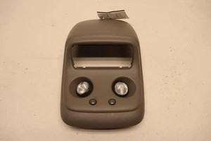 2000-2002 CHEVY TAHOE ROOF CENTER OVERHEAD CONSOLE DOME LIGHT MAP OEM - Picture 1 of 15