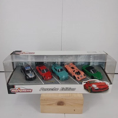 MAJORETTE PORSCHE EDITION 5-CAR SET INCL. EXCLUSIVE PORSCHE 917 & 911 GT3 RS  - Immagine 1 di 4
