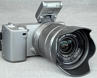 Sony Nex-5 14.2MP Camera, 18-55mm Lens, Flash, Bag - IMMACULATE - S/C 4,340 - Image 1 of 4