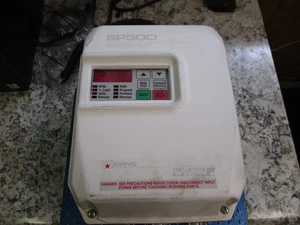 RELIANCE ELECTRIC SP500 AC DRIVE 3-PHASE 1HP 1SU44001 - Picture 1 of 8