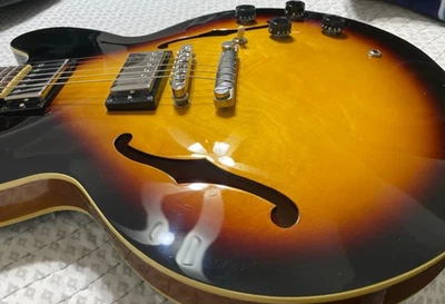 Guitarra Eléctrica Epiphone ES-335 IG 2021 De Colección Sunburst Cuerpo Simi Hueco Estuche Rígido Original Foto 1 de 4