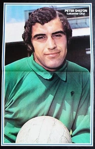 FOOTBALL PLAYER PICTURE PETER SHILTON LEICESTER CITY SHOOT - Picture 1 of 1