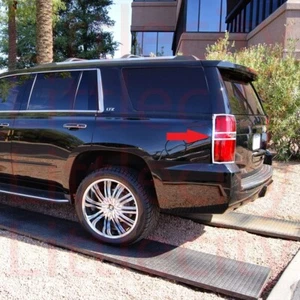 Ajuste: 2015-2016 2017 Chevy Tahoe lámpara trasera/luz trasera cubierta cromada - Imagen 1 de 2