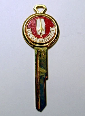 Vintage Oldsmobile Gold CREST KEY Blank (#G3) - Image 1 of 3