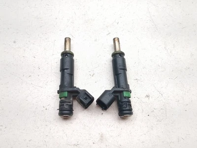 08-15 Victory Vision Tour Gas Fuel Injectors Set Pair - Image 1 of 4