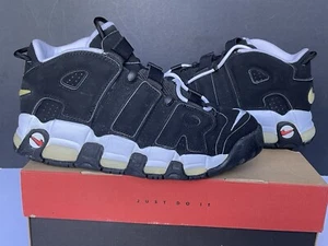 Vintage OG 1996 Nike Air More Uptempo taglia UK10.5 US11.5 130108-012 nuove, con scatola - Foto 1 di 15