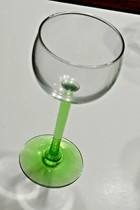 Queen Elizabeth 2 Ocean Cruise Ship 6 Matching Wine Glasses Green Stems- 1967 - Picture 1 of 10
