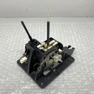 Gear Lever Assembly for Mitsubishi PAJERO SHOGUN V67W MK3 3.8 - Image 1 of 4