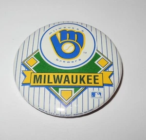 Vintage Baseball Milwaukee Brewers World Series Souvenir Stadium Pin Button - Picture 1 of 2
