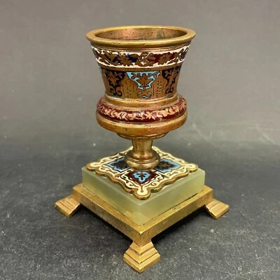 Pyrogène avec porte-allumettes en cloisonné sur onyx verte et métal doré - Photo 1/4