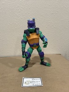 TMNT - Rise Of The Teenage Mutant Ninja Turtles - Giant Donatello - 10.5