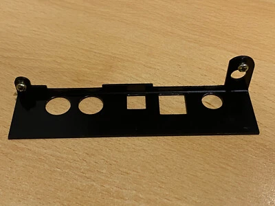 Port - Blende Mainboard, 1x C16 Metallanschlussleiste, Commodore C16 # - Bild 1 von 2