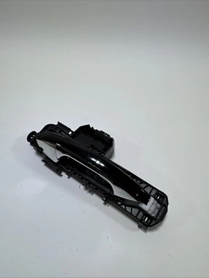 Manija de puerta exterior trasera izquierda Infiniti QX30 2017-2019 KH3 negra OEM Foto 1 de 4
