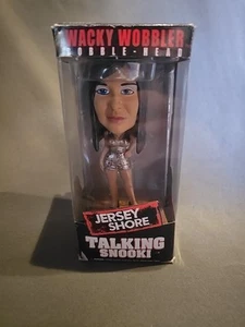 Camiseta Wacky Wobbler Bobble-Head Shore Talking "NICOLE SNOOKI" Separación de Caja  - Imagen 1 de 7