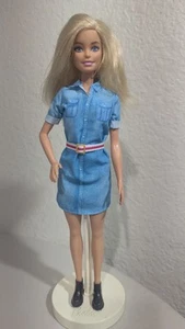 Mattel Barbie Doll with Dress and Shoes - Picture 1 of 6