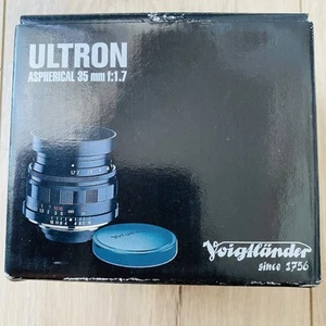 Voigtlander Ultron Aspherical 1.7/35mm f/1.7 35mm Black LTM Mount L39 M39 Boxed - Picture 1 of 11