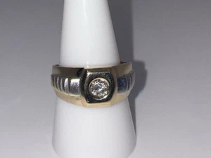 10K DIAMOND SIGNET RING YELLOW AND WHITE GOLD 5.72G SIZE 10 (TDW039433) - Picture 1 of 5