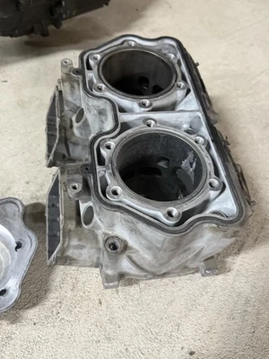 Núcleo de cilindro monobloque Skidoo Mach Z 1000 05 Foto 1 de 4