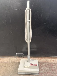 Cepillo eléctrico de pretratamiento para limpieza de alfombras en seco SEBO Duo 84 - Funciona - Imagen 1 de 18