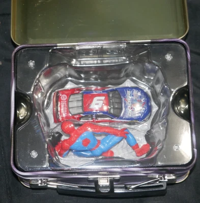 Lonchera NASCAR Action 1/64 2001 Bill Elliott Ultimate Spider-Man Foto 1 de 4