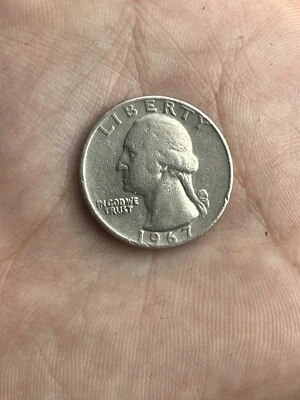 1967 Quarter 25 Cent Coin US No Mint Mark Brown Rim Ungraded Rare - Image 1 of 4