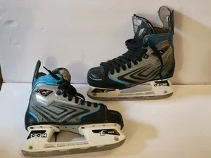 🔥 CCM VECTOR 10.0 EISHOCKEY SCHLITTSCHUHE CROSBY OVECHKIN Schlittschuhe 8 - Schuhe 9,5 US  - Bild 1 von 20