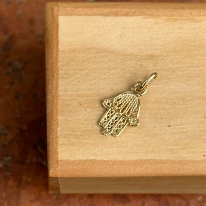 14KT Yellow Gold Filigree Hamsa Chamseh Hand of God Pendant 16mm x 11mm - Picture 1 of 8