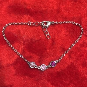 Schönes Silberfarbenes Armband mit 3 Glitzersteinen Vintage Damenarmband - Bild 1 von 4