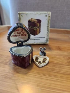 Boyds Bears Treasure Box Cocoa’s Box of Chocolates con Sugar McNibble NUEVO - Imagen 1 de 10