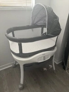 Graco Sense2Snooze Bassinet with Cry Detection Technology - Picture 1 of 5