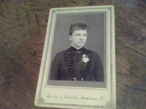 Foto vintage de mujer del área de Andover Ohio 1900S? - Imagen 1 de 3