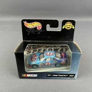 Hot Wheels Track Edition 2000 John Andretti #43 Petty STP Grand Prix 1/64 NIB - Picture 1 of 10