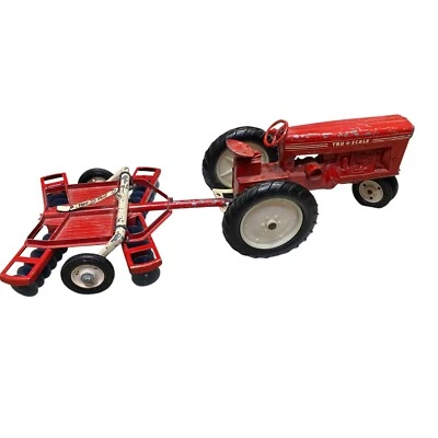 VINTAGE TRU-SCALE FARM TRACTOR RED DIE CAST METAL MADE IN USA With Plow - Image 1 of 3
