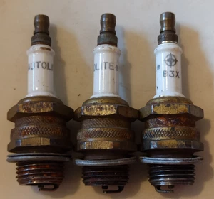 3 x Autolite b3x SPARK PLUGS - Vintage untested sparking plug - B 3 X - Picture 1 of 5