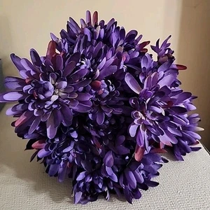 4 Bundles Of New Beautiful Artificial Purple Mums - Picture 1 of 4