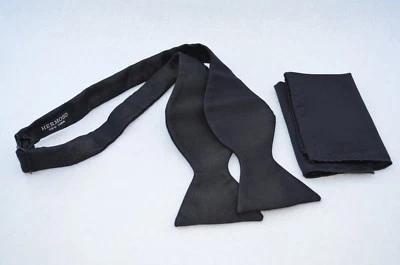 Hermoso New York pajarita y pañuelo negro Foto 1 de 2