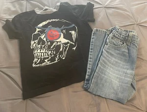 Boys Size 6 Gymboree Halloween Shirt And Ripped Frayed Jeans - Picture 1 of 3