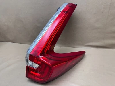 LUZ TRASERA EXTERIOR PASAJERO DERECHO HONDA CR-V CRV 2017-2019 COMO NUEVA TYC Aftermarket Foto 1 de 4