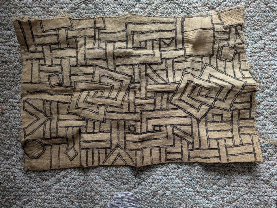 TELA DE RAFIA AFRICANA CUBA HECHA A MANO PANEL TEXTIL MONEDA KASSAI SHOOWA DR CONGO Foto 1 de 4