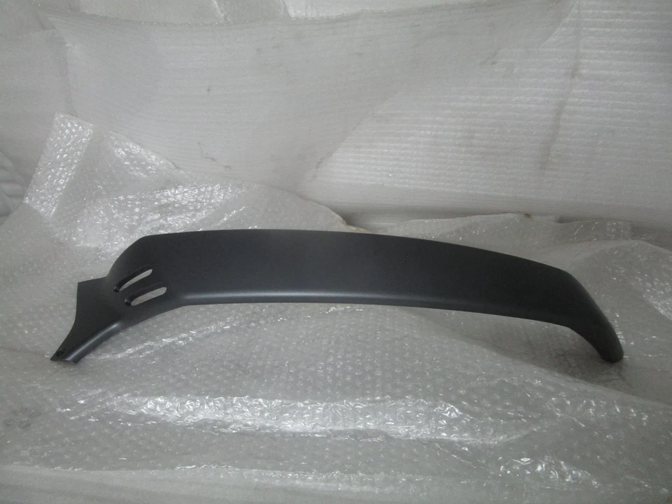 Vespa GTS Left Side Cover 62113700EZ - Image 1 of 4