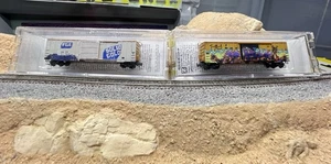 MTL Micro-Train Z Scale Weathered & Graffiti 2 Pack Set - Picture 1 of 4