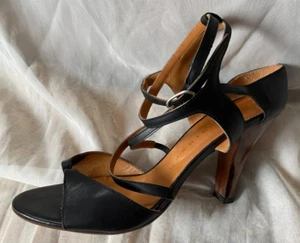 CHIE MIHARA VINTAGE LEATHER SANDALS IN BLACK CROSS ANKLE STRAPS ACCENT HEEL 40 - Picture 1 of 8