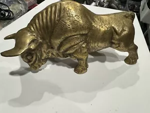 Vintage Brass Bull Statue / Charging Bull Statue Solid Heavy Office Decor MCM - Picture 1 of 7