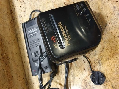 Panasonic PV-100 AF Video Camera VHS-C Palmcorder HQ w Power Supply, as is parts - Image 1 of 4