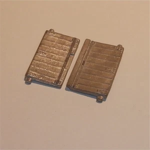 Corgi Toys 1100 Mack 1137 Ford Articulated Trailer Rear Doors Pair - Picture 1 of 5