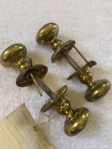 Lot of 2 Vintage 1940’s Brass Doorknobs w/Hardware - Picture 1 of 6